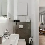 Shiny Homes - Trendy Close To Center شقة